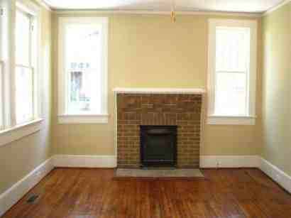 1402 Victoria St - Photo 2 of 6