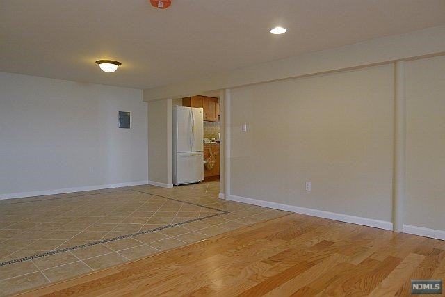 129 6th St #131 - Photo 3 of 5