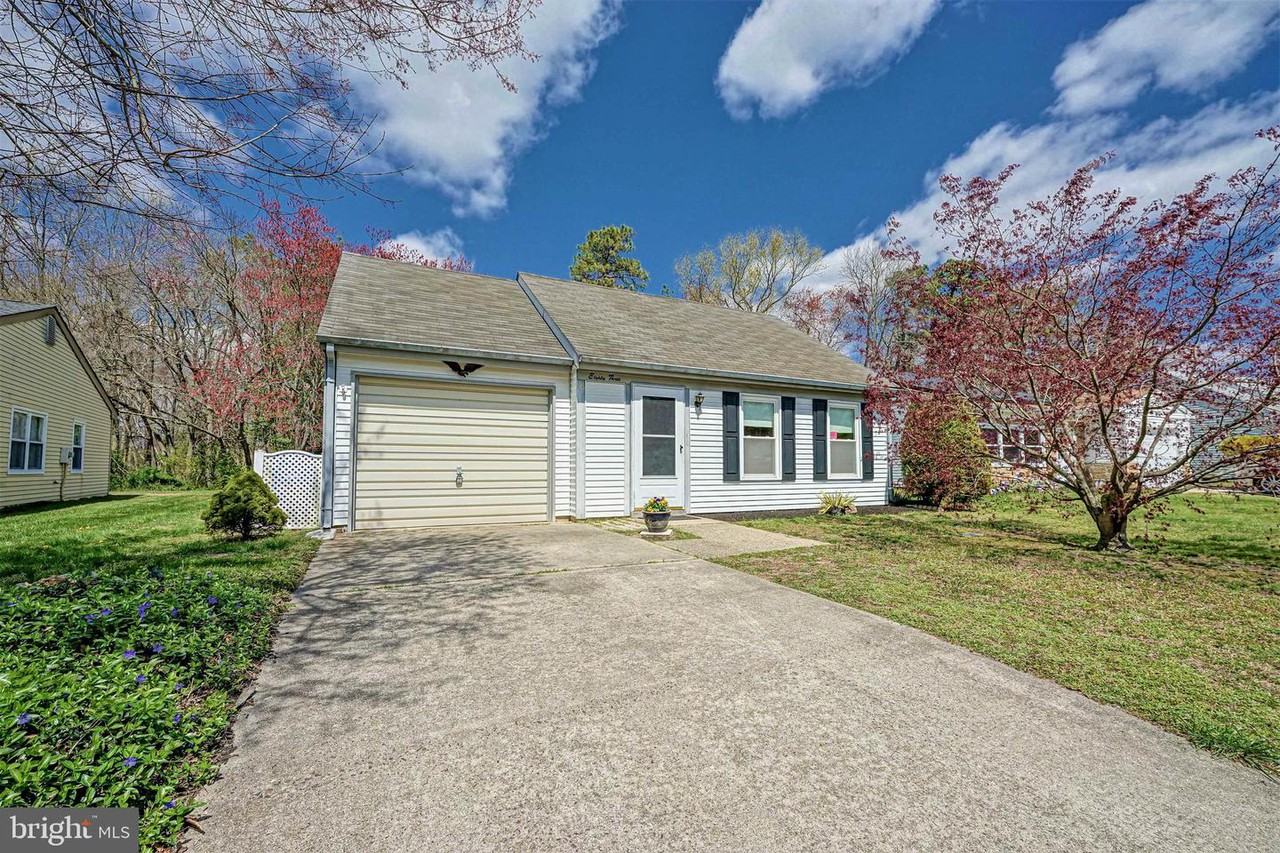 83 Sheffield Pl - Photo 2 of 21