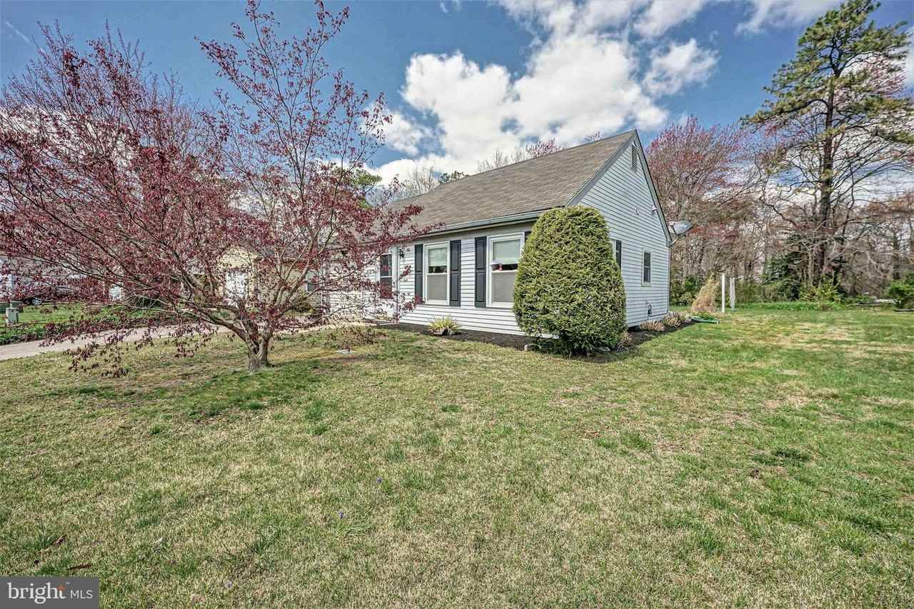 83 Sheffield Pl - Photo 3 of 21