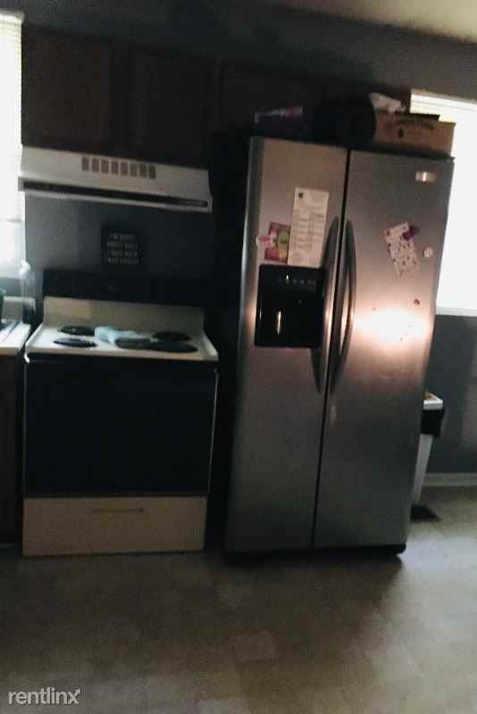 225 Stratton Blvd - Photo 2 of 11