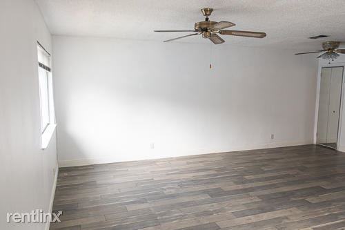 45th Street And Cataleya Shores - Photo 3 of 8