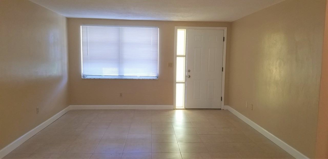 5335 Dawn Ln - Photo 2 of 18