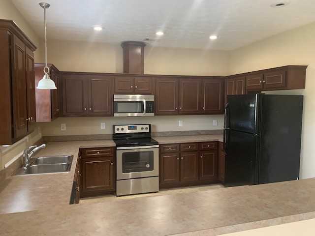 9017 Sante Fe Ct - Photo 4 of 12