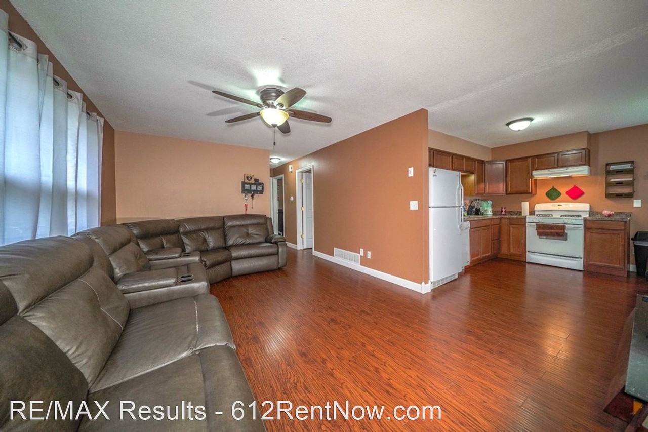 2035 Nortonia Ave - Photo 2 of 20