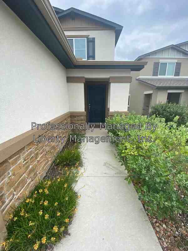 10218 Relic Oaks - Photo 3 of 24