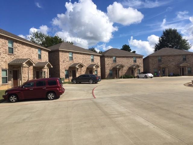 1906 Daisy Way #1900 - Photo 3 of 12