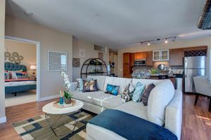 featured image of 101 10th St E