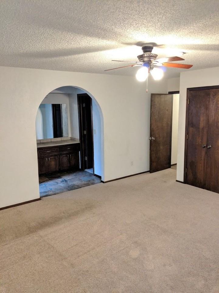 7032 Stonycreek Drive - Photo 3 of 14