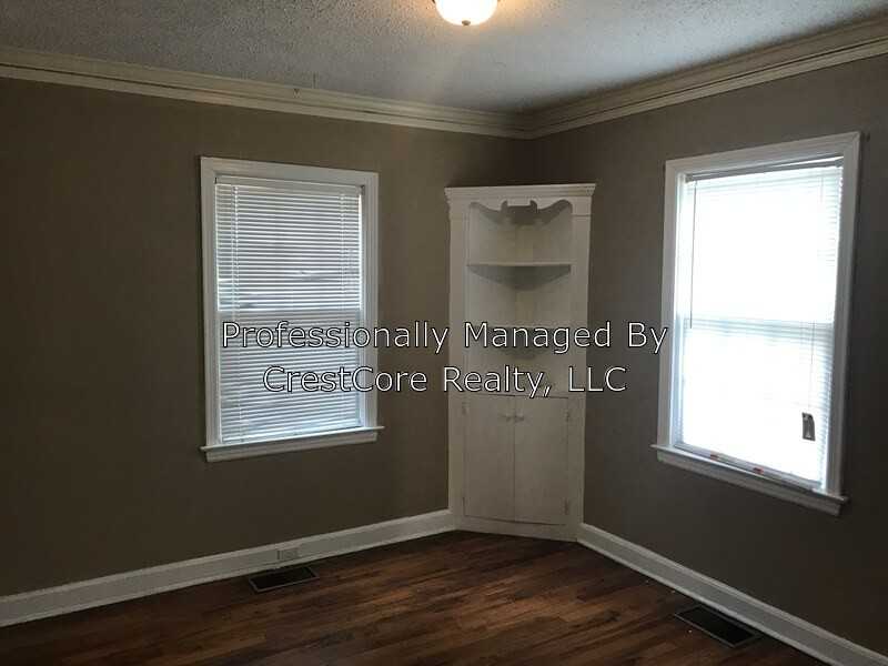 872 Homer St - Photo 3 of 7