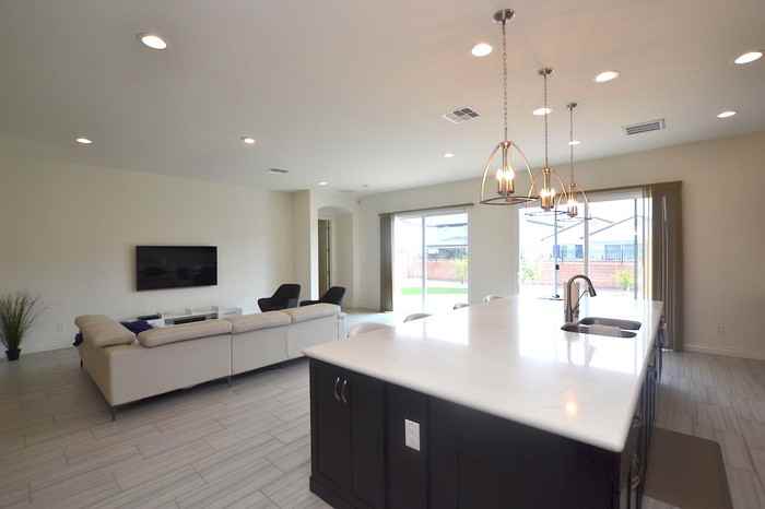1455 E Lexington Ave - Photo 3 of 19