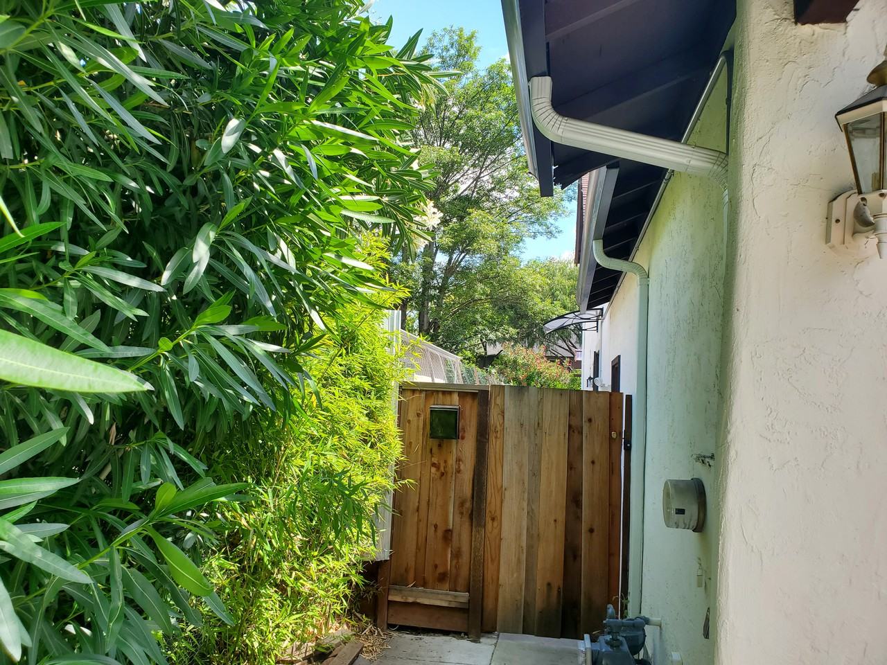 4118 Rosenbaum Ave #1 - Photo 3 of 10
