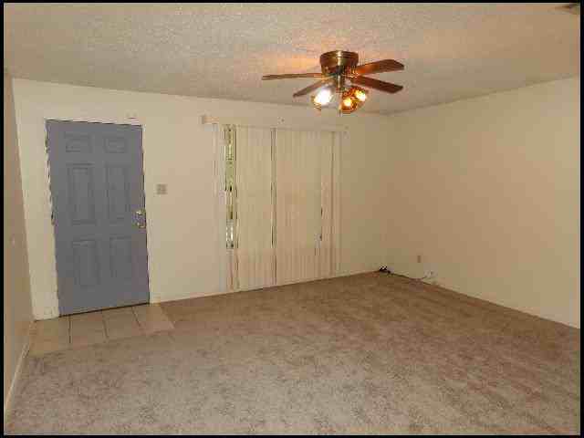 610 S Maple St #A - Photo 5 of 10