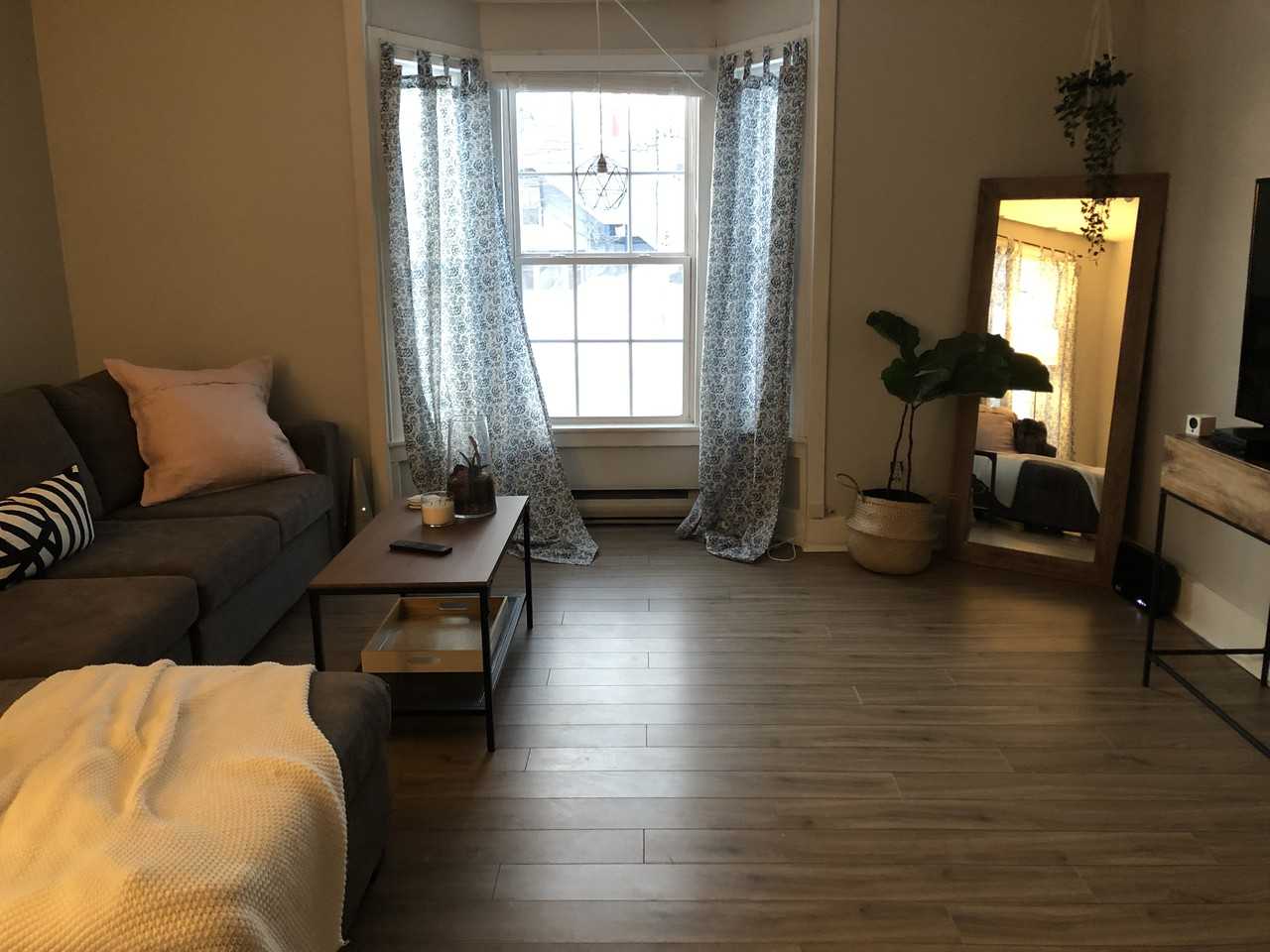 Bridgewater Lovely 2 bedroom Main Floor Apartment Apartments 95 Pleasant Street A