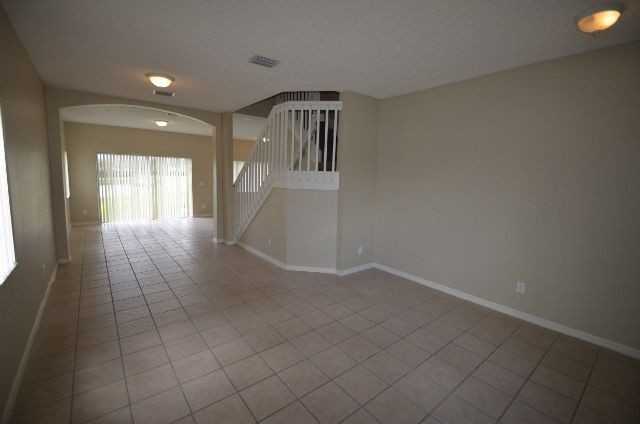 2142 Sw 101st Ln - Photo 2 of 7