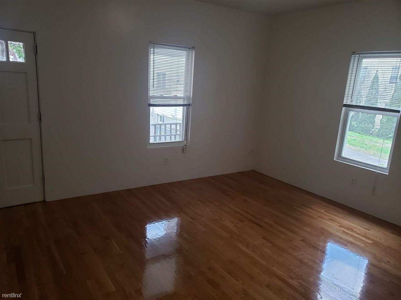 20 Porter St - Photo 2 of 11