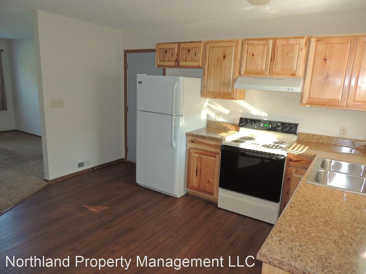 4288 Manhattan E - Photo 3 of 14