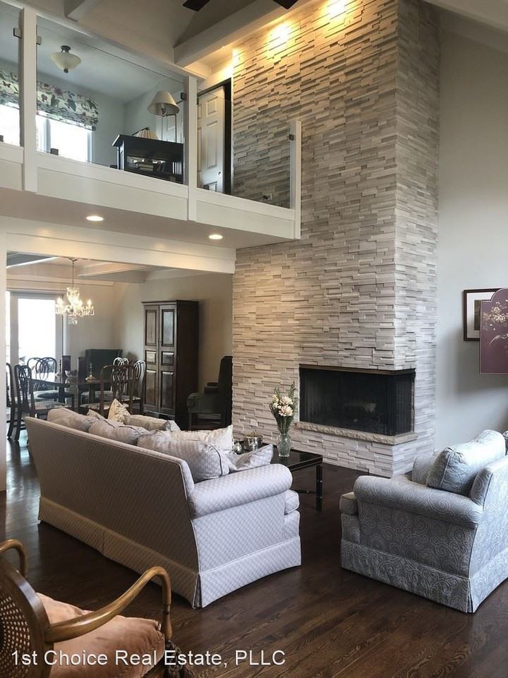 1535 Stanlake Dr - Photo 2 of 36