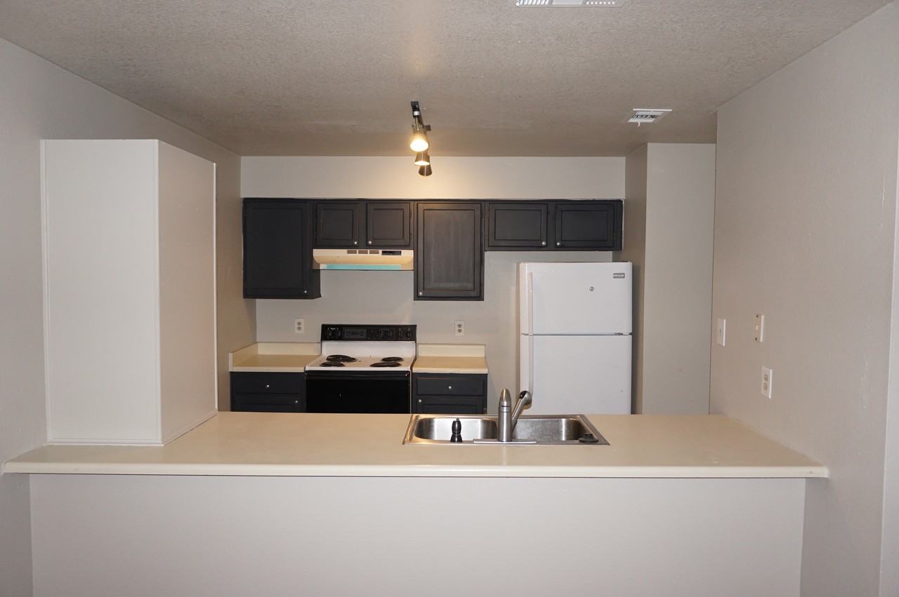 14516 Clovelly Wood - Photo 2 of 11