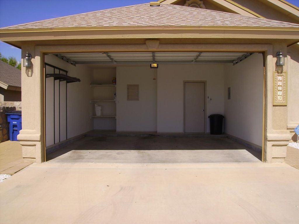 11249 Duster Dr - Photo 2 of 13