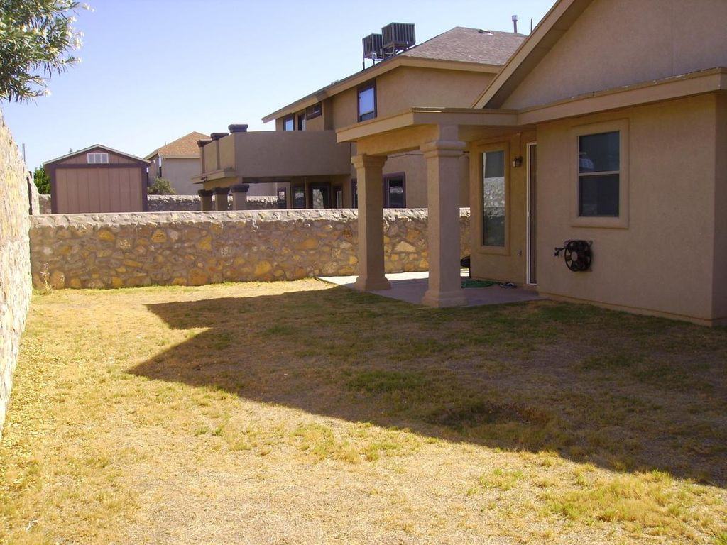 11249 Duster Dr - Photo 3 of 13