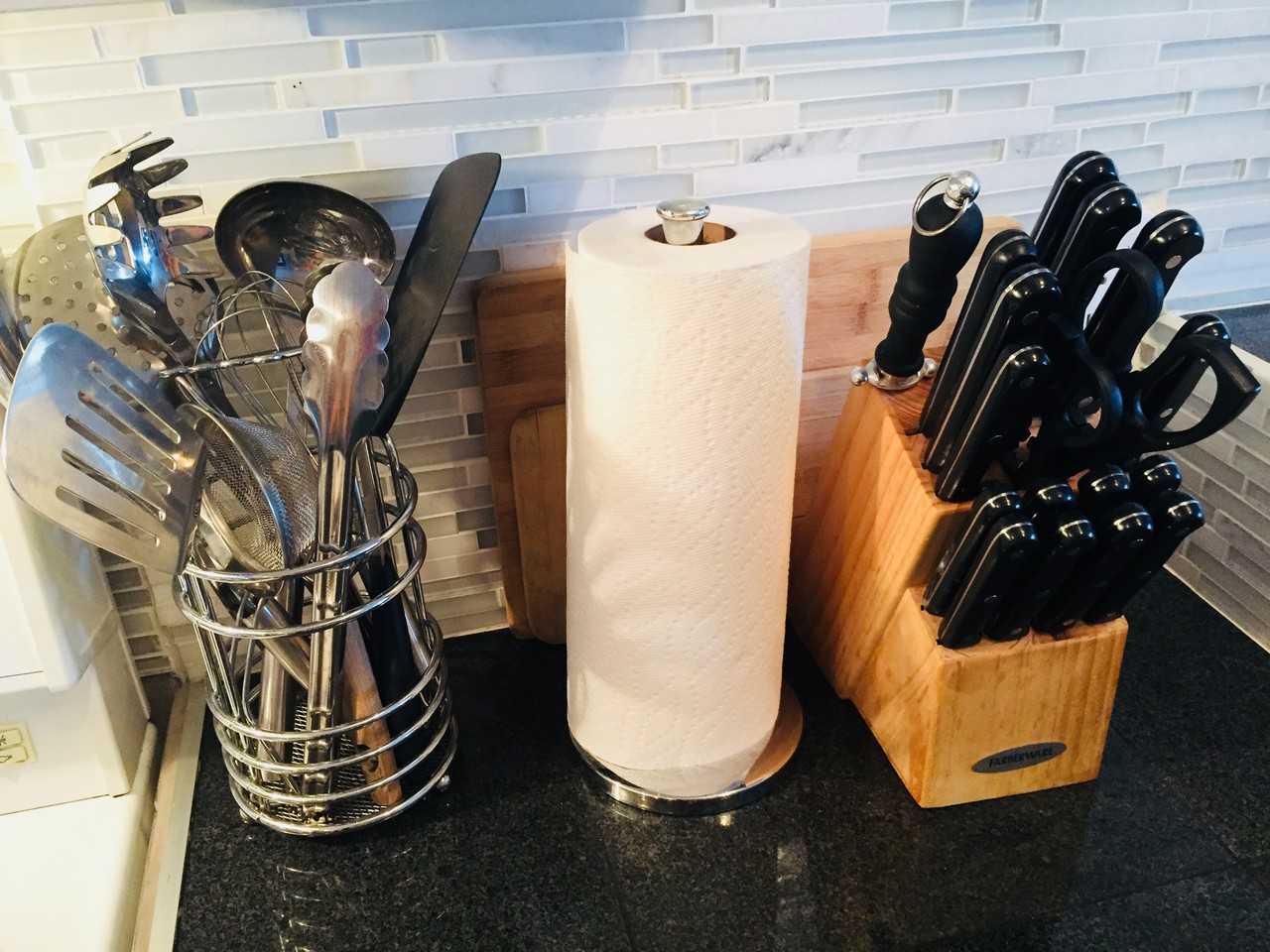 339 13 Avenue Southwest - Photo 3 of 26