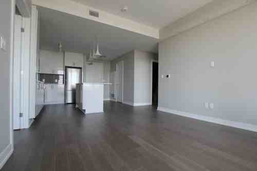 508-530 De Mazenod Ave - Photo 2 of 22