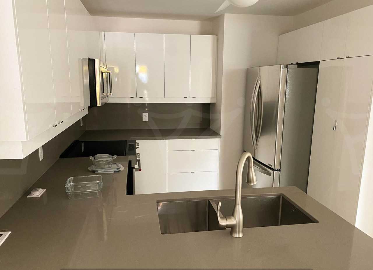 1496 King St W - Photo 3 of 16