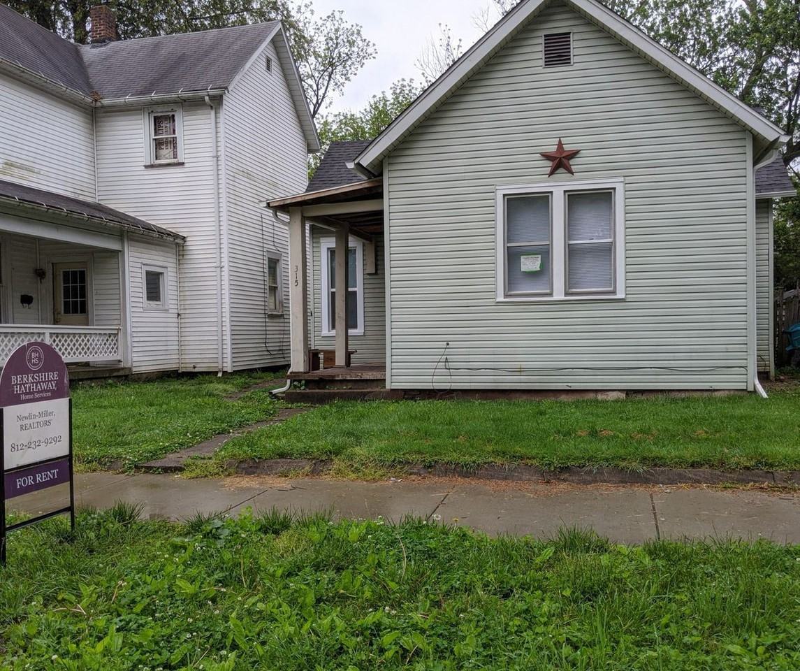 315 S 16th St - Photo 2 of 11