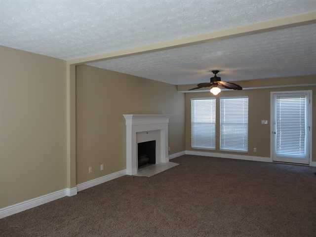 25 Wheatmore Ct - Photo 3 of 20