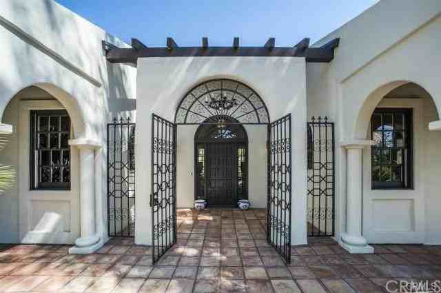 1620 El Travesia Dr - Photo 2 of 15