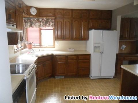 220 Cleveland Ave - Photo 2 of 14