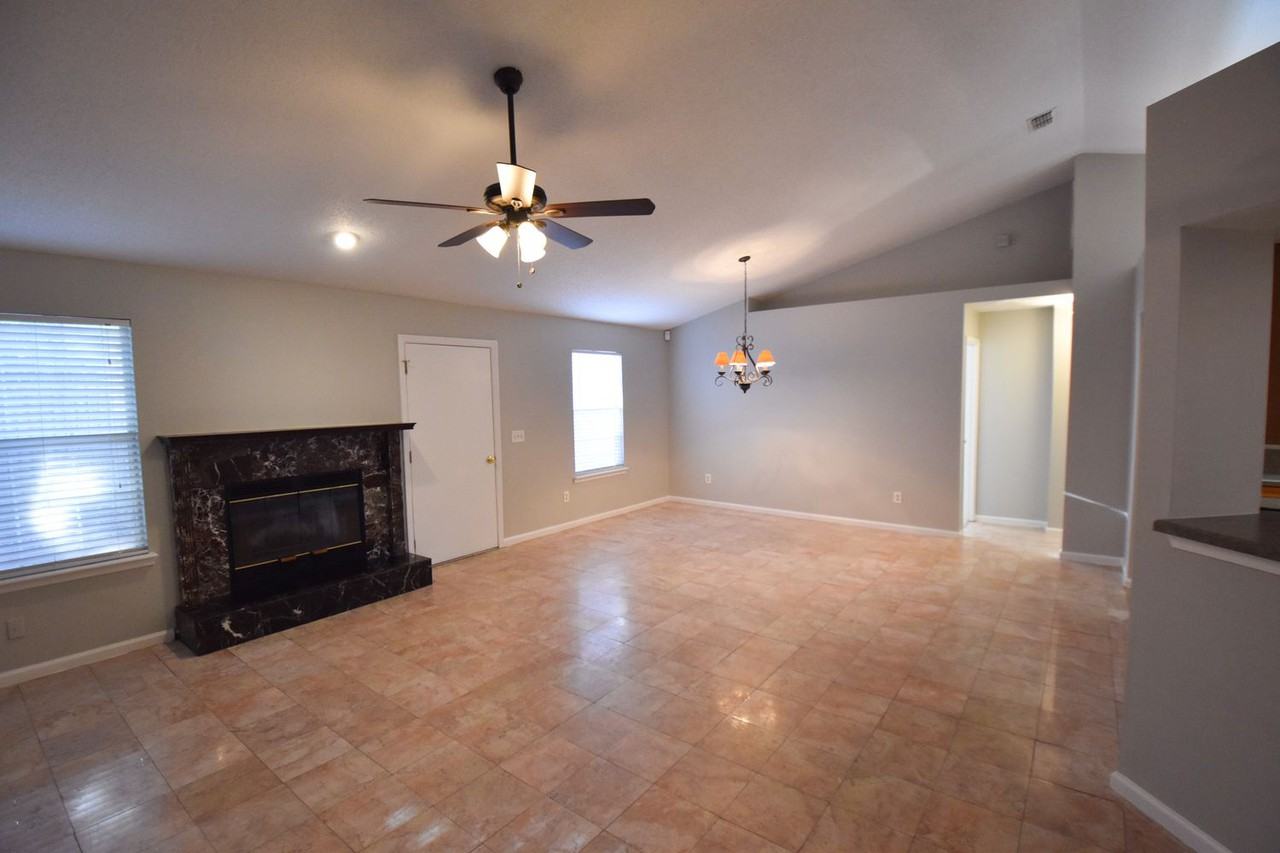 1689 Chandelier Cir E - Photo 2 of 14