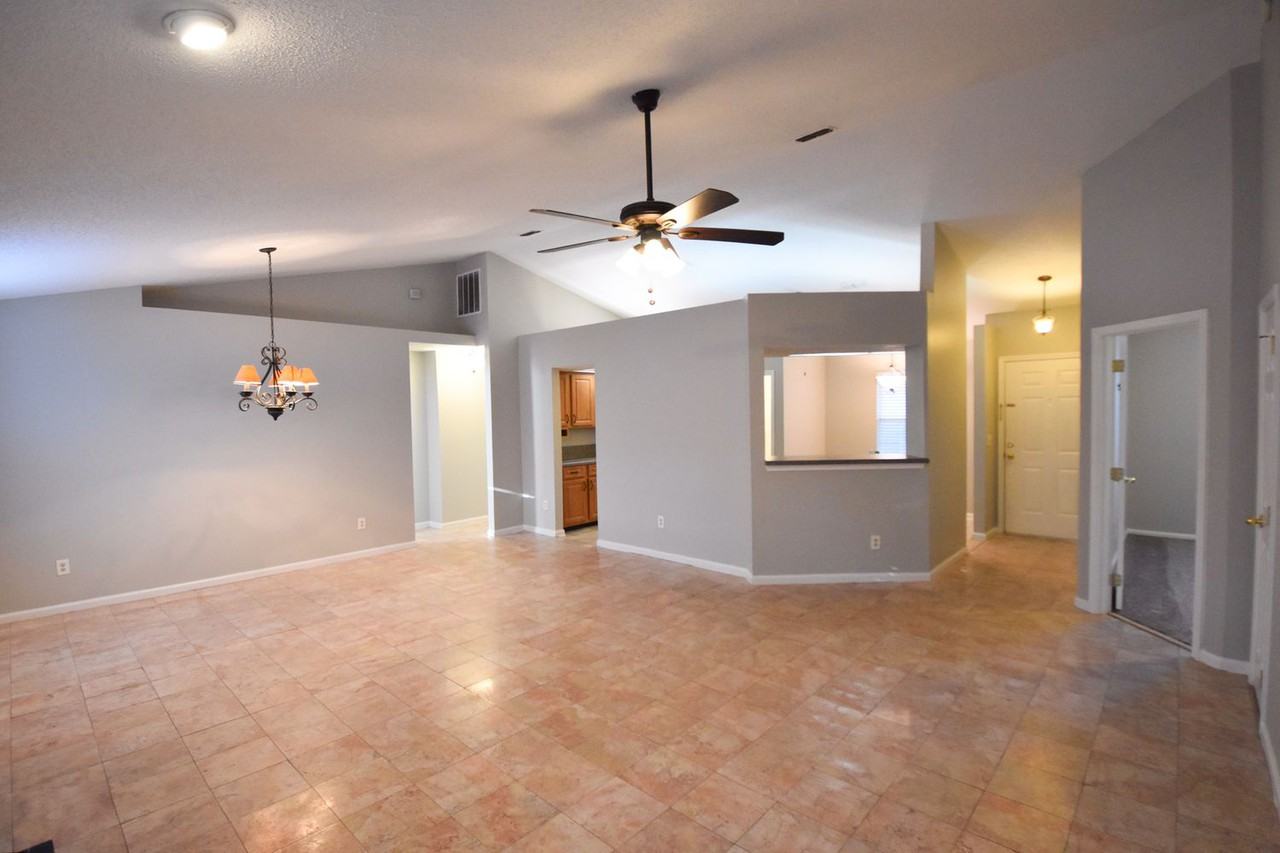 1689 Chandelier Cir E - Photo 3 of 14