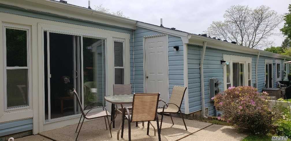 605 Bentley Ct - Photo 3 of 7