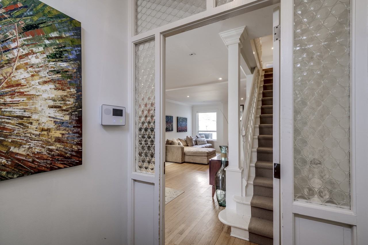 Yonge Summerhill - Photo 3 of 30