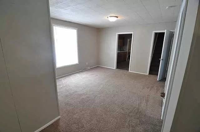 4919 Leighton Avenue - Photo 3 of 22