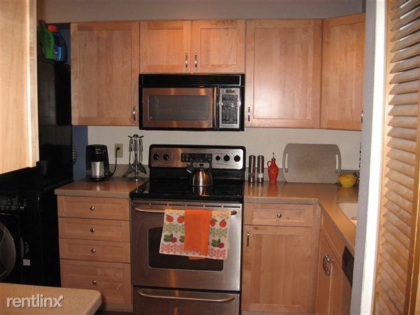 Highland Condos - Photo 2 of 6