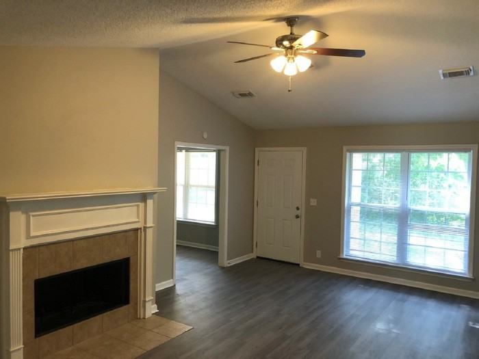 14118 River Point Cir - Photo 2 of 7