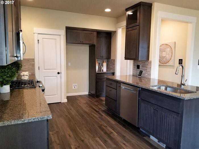 19083 Windmill Dr - Photo 3 of 12