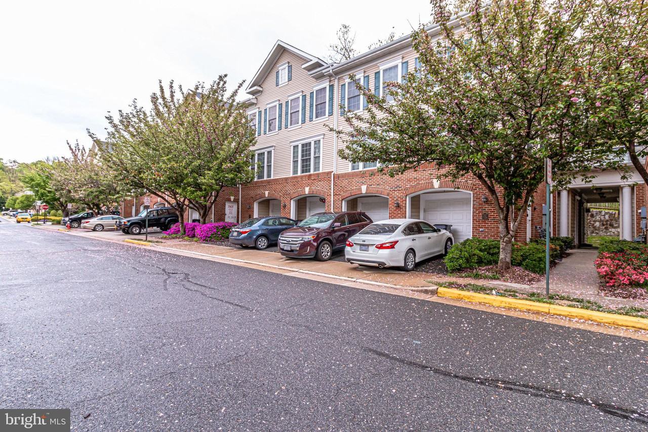 7123 Mason Grove Court 9 - Photo 3 of 50