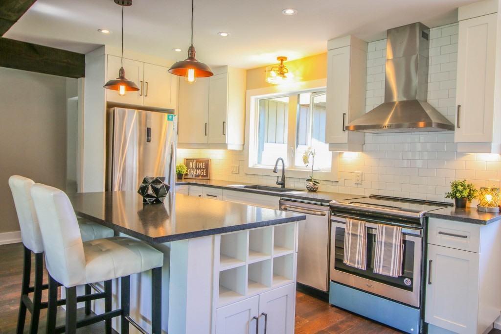 679 Vine Street - Photo 3 of 17