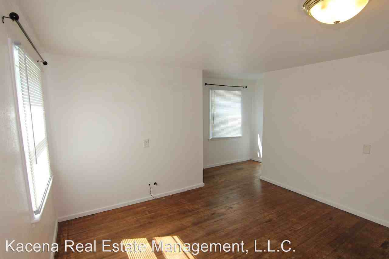 740 & 740 1/2 Sunset St - Photo 3 of 11