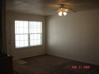 511 Elliott Ln - Photo 3 of 11