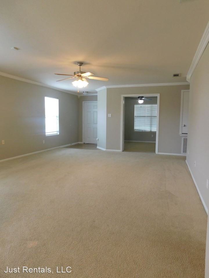 2900 Blackburn Dr - Photo 3 of 50