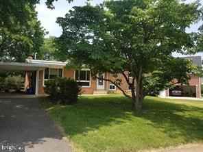 1622 Macon St - Photo 2 of 18