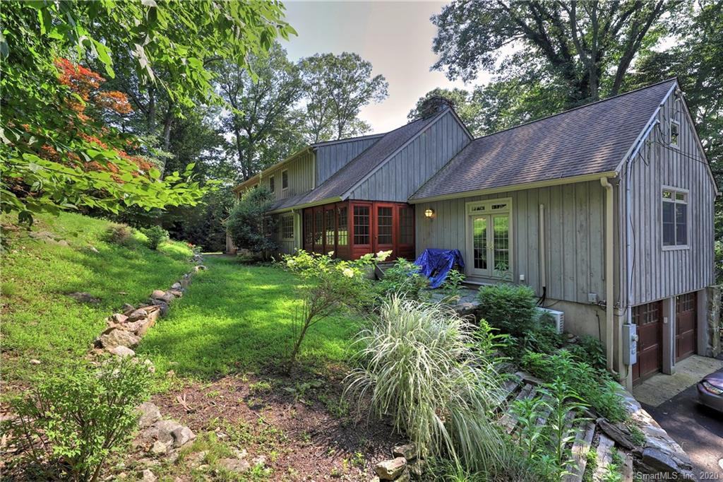 11 Partrick Ln - Photo 2 of 35