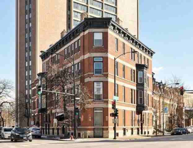 223 W Wisconsin St #2D