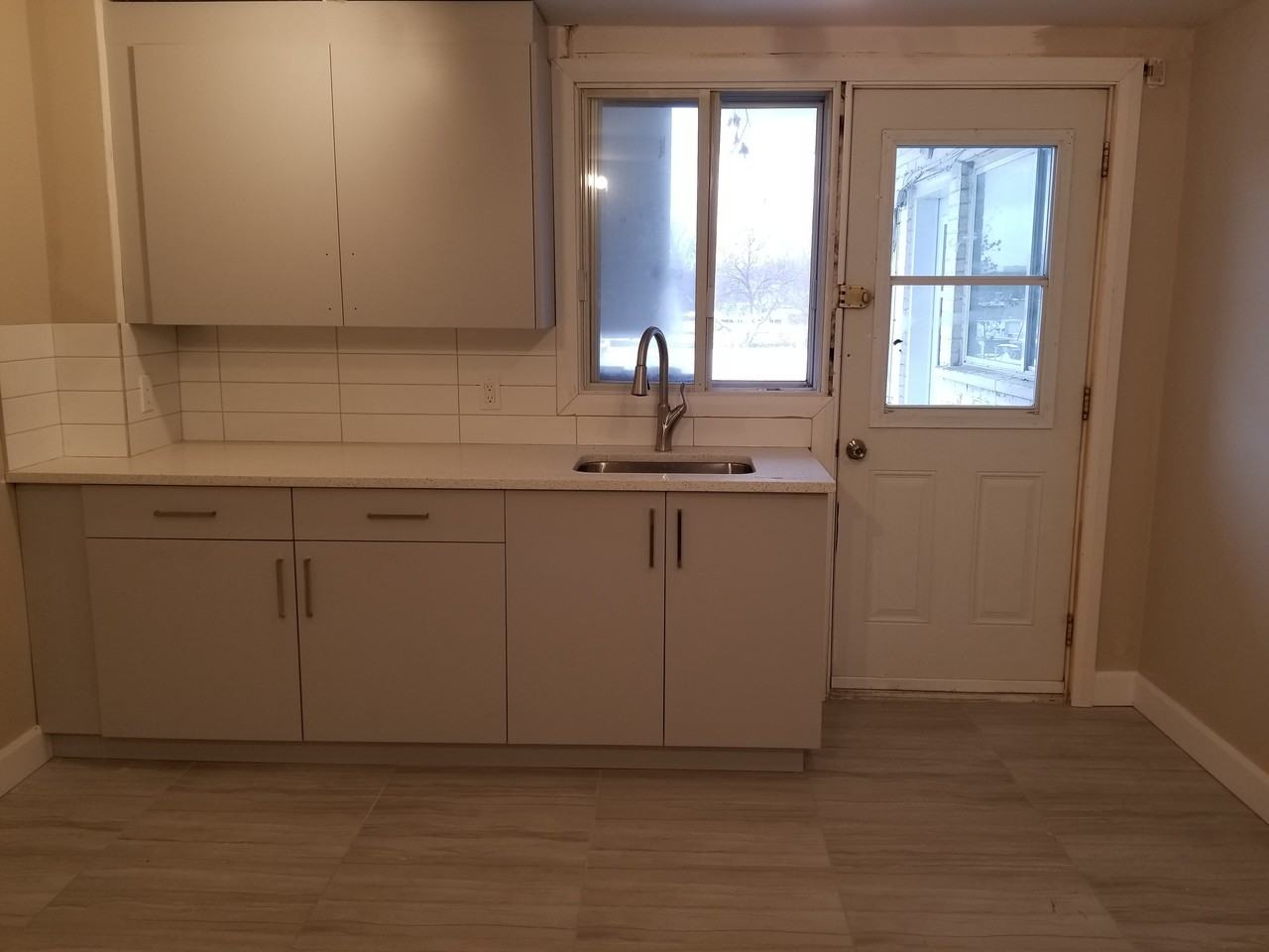 2354 Rue Wurtele - Photo 2 of 14