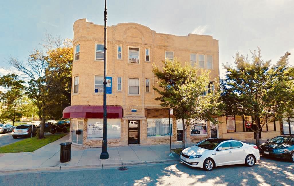 4521 N Milwaukee Ave - Photo 3 of 4